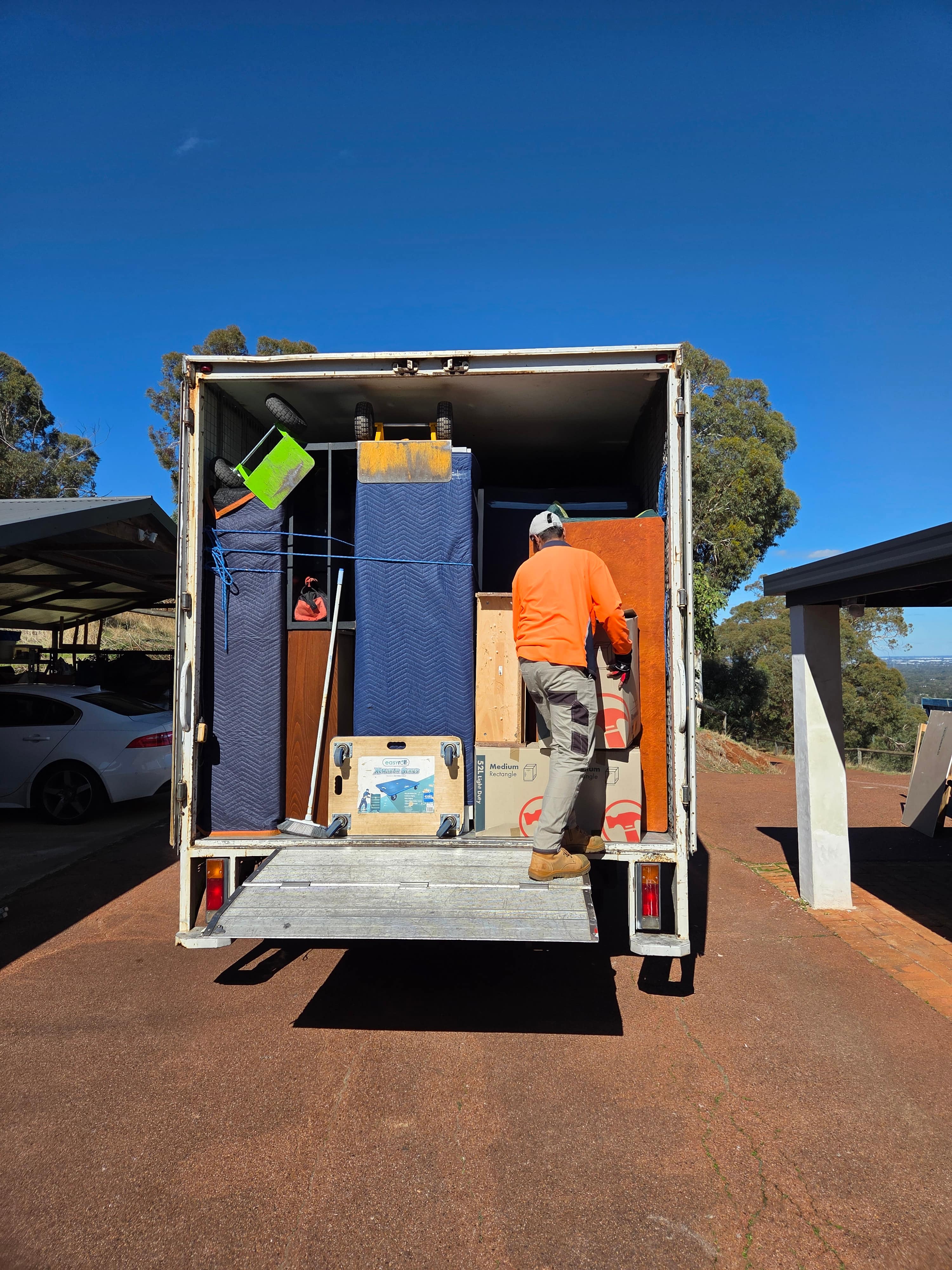 Awesome Mate Removals truck loaded for an interstate move from Perth to Adelaide